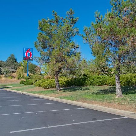 Motel 6-Redding, Ca - South المظهر الخارجي الصورة