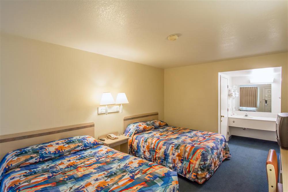 Motel 6-Redding, Ca - South الغرفة الصورة