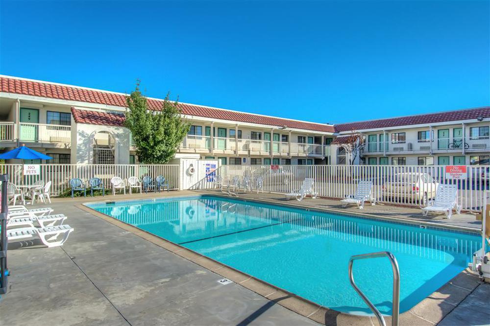 Motel 6-Redding, Ca - South المرافق الصورة