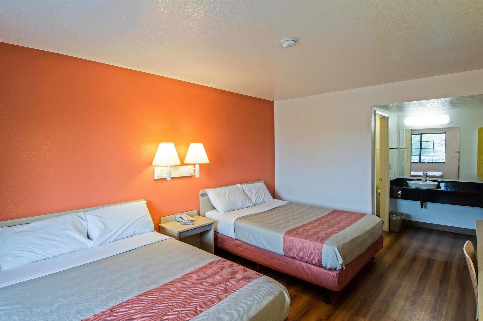 Motel 6-Redding, Ca - South المظهر الخارجي الصورة