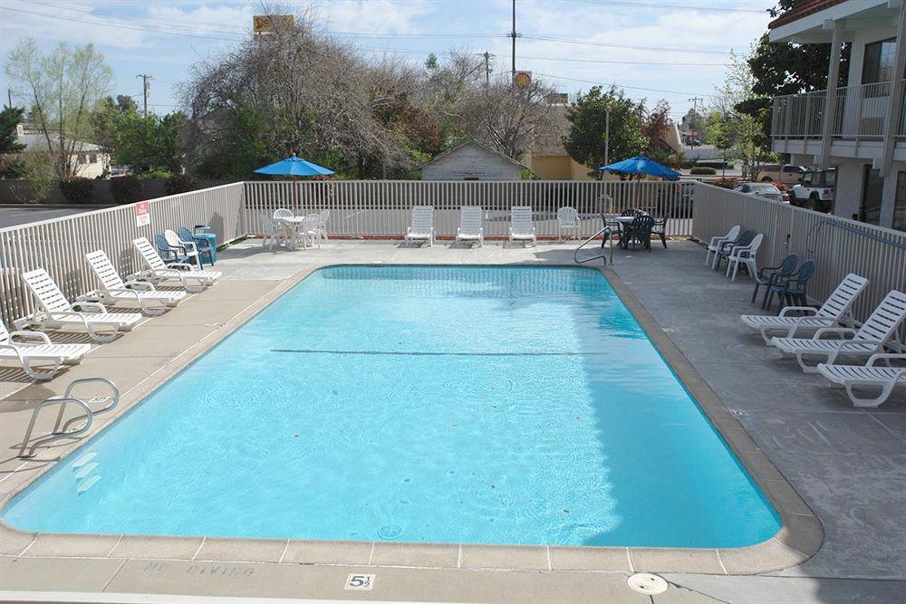 Motel 6-Redding, Ca - South المظهر الخارجي الصورة